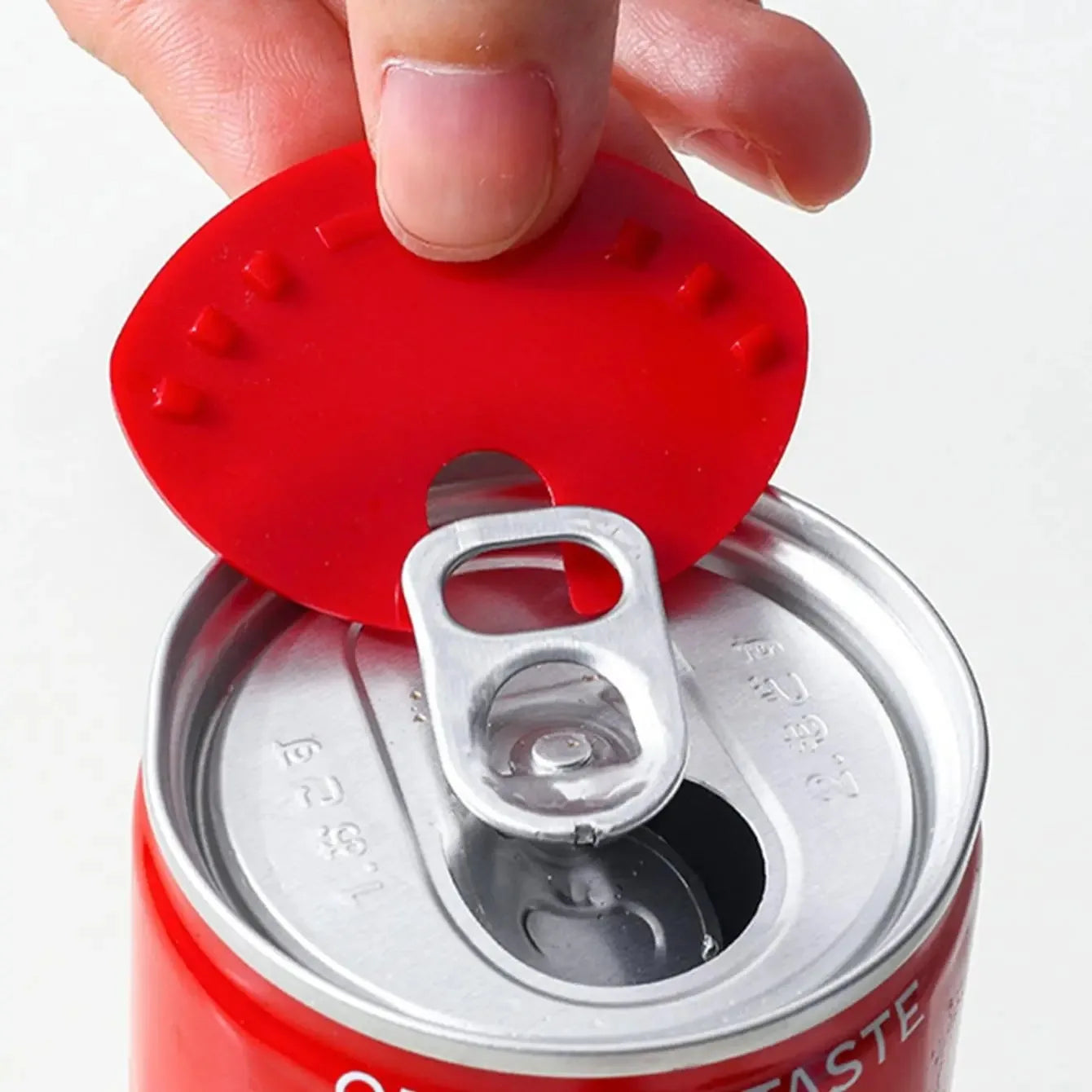 5-Piece Party Pooper: The Ultimate Can Cover-Up for Your Boozy Brews and Soda Shenanigans!