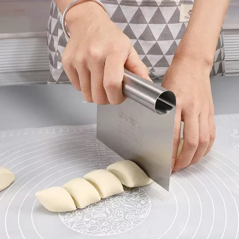 Stainless Steel Cake Ninja: The Ultimate Dough Whisperer and Frosting Smoother for Baking Battles!