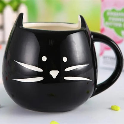 Purr-fectly Adorable Cat Cups: Sip Your Coffee While Your Mug Gives You the Side Eye!