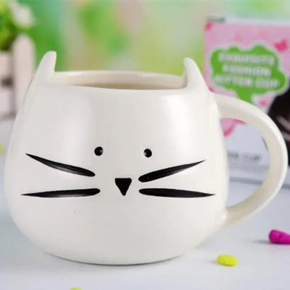 Purr-fectly Adorable Cat Cups: Sip Your Coffee While Your Mug Gives You the Side Eye!
